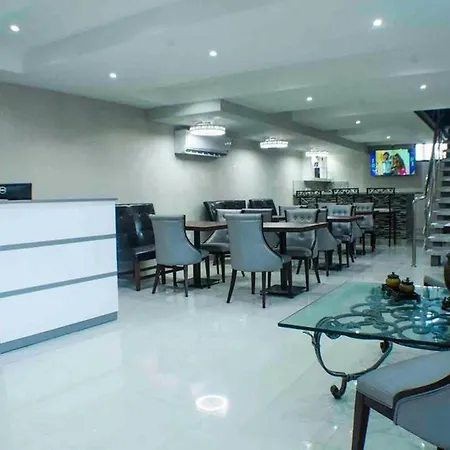 Malecon Cozy - Premium Plus 10